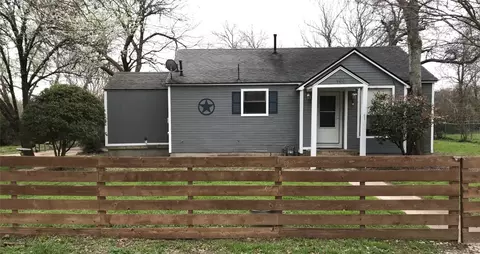 103 W Miller St, Burleson, TX 76028