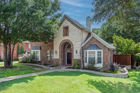 2905 Lakeway Dr, Rowlett, TX 75088