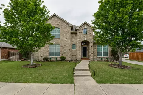8113 Freeman Dr, Rowlett, TX 75089