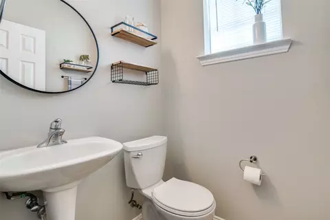 Bath - 8113 Freeman Dr, Rowlett, TX 75089 photo 4 of 4