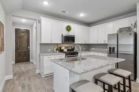 1058 Norias Dr, Forney, TX 75126