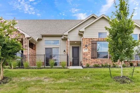 2618 Shiraz Rd, Grand Prairie, TX 75054