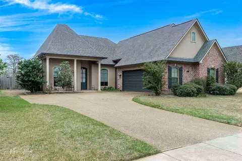 532 Tupelo Dr, Bossier City, LA 71111
