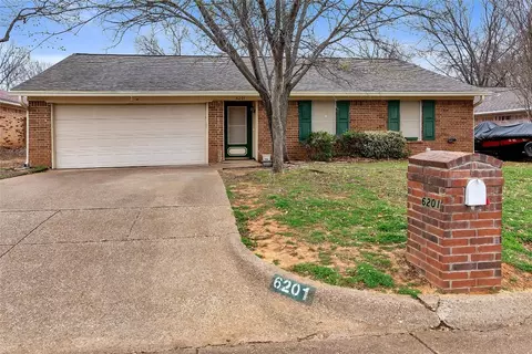6201 Maple Springs Dr, Arlington, TX 76001