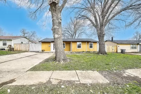 8335 Campanella Dr, Dallas, TX 75243