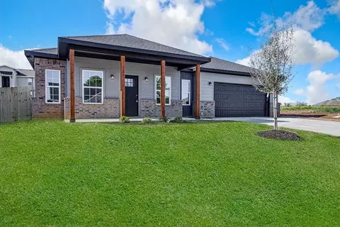 129 Magnolia Estates St, Crowley, TX 76036