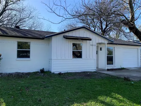 1011 Oriole Blvd, Duncanville, TX 75116
