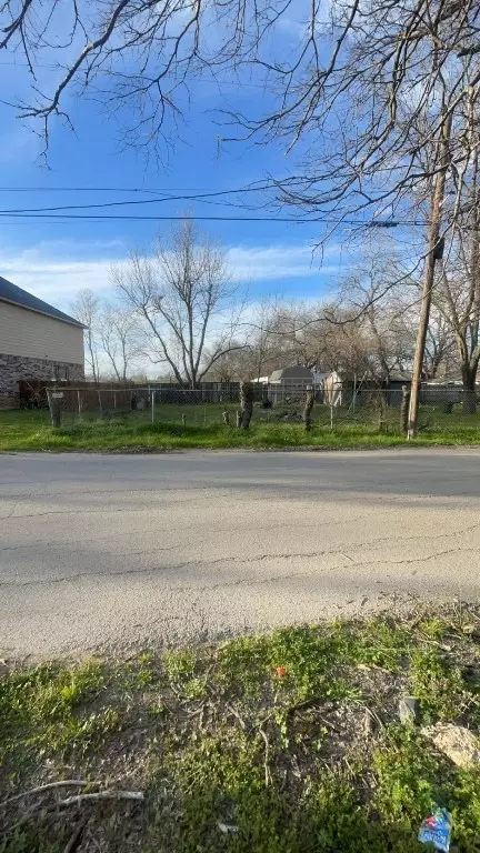 109 Austin Ave, Cleburne, TX 76031