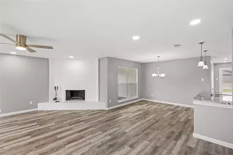 1101 Southridge Dr, Lancaster, TX 75146