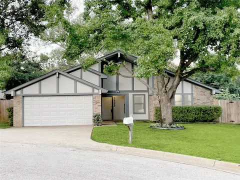 3803 Wrexgate Ct, Arlington, TX 76016