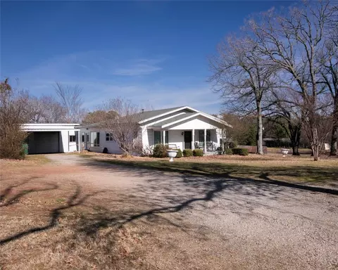 4803 Pine Mill Rd, Paris, TX 75462