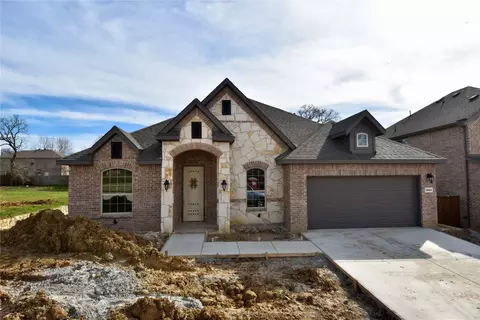 2824 Dickinson Dr, Corinth, TX 76210