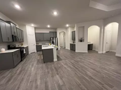 Kitchen - 4307 Shadow Dr, Forney, TX 75126 photo 9 of 9