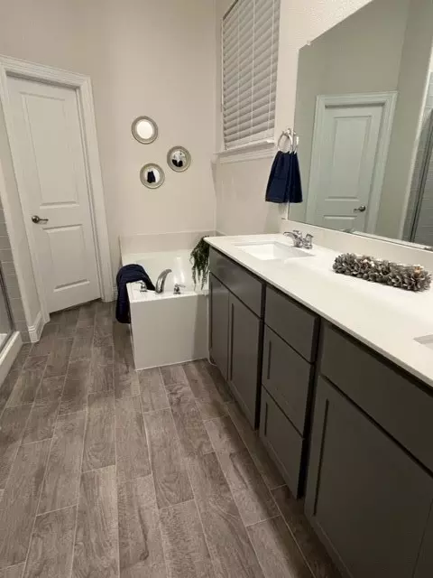 Bath - 4307 Shadow Dr, Forney, TX 75126 photo 2 of 5