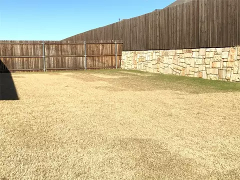 Exterior - 4307 Shadow Dr, Forney, TX 75126 photo 3 of 5