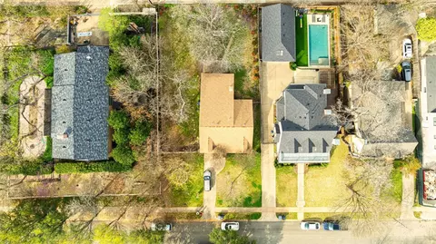 6809 Clayton Ave, Dallas, TX 75214