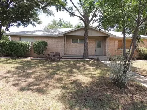 920 S Carroll Ave, Southlake, TX 76092