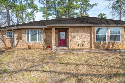414 Hampton Hill Dr, Tyler, TX 75703