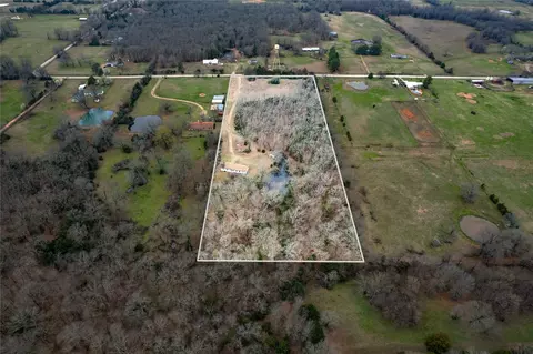 2116 County Road 44800, Blossom, TX 75416