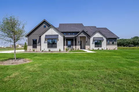 1761 Blackfoot Pkwy, Waxahachie, TX 75165