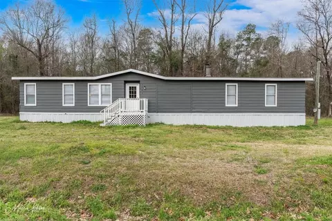 1066 Scarpengo Rd, Shreveport, LA 71107