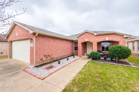4124 Mantis St, Fort Worth, TX 76106