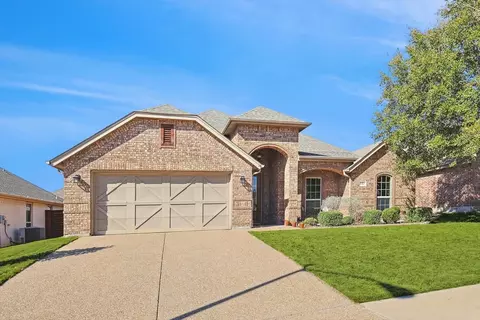 7416 Heights View Dr, Benbrook, TX 76126
