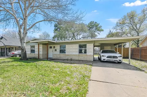 1522 Briarwood Ln, Irving, TX 75061