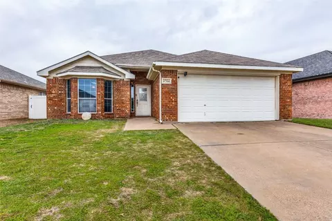 4704 Topaz Ln, Granbury, TX 76049