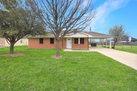 318 Masthead Rd, Gun Barrel City, TX 75156