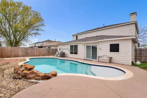 4322 Hawk Ln, Sherman, TX 75092
