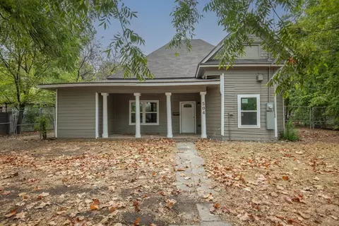 504 E College St, Terrell, TX 75160