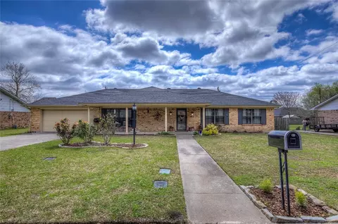 416 Vonda Dr, Sulphur Springs, TX 75482