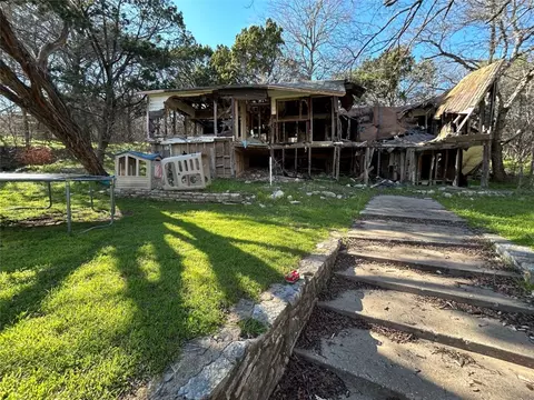 8802 Gold Mine Ct, Granbury, TX 76048