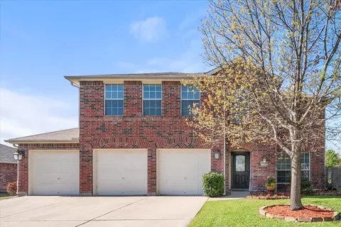 5721 Secco Dr, Fort Worth, TX 76179