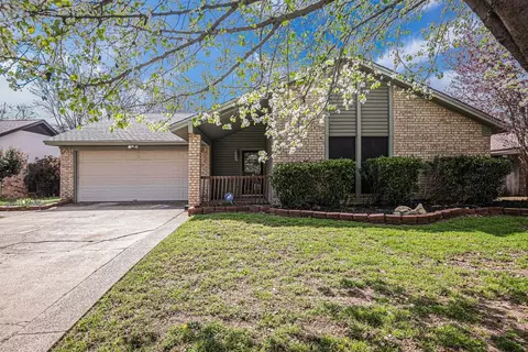4108 Hemlock St, Fort Worth, TX 76137