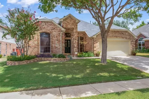 1008 Tennison Dr, Euless, TX 76039