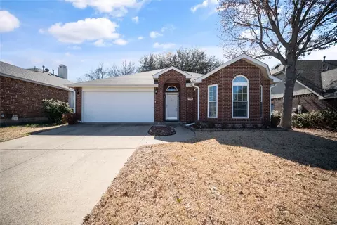 1134 Regal Dr, Garland, TX 75040