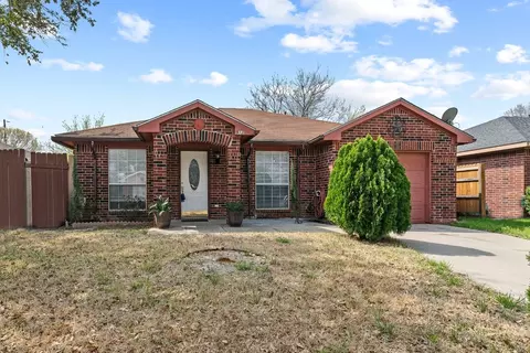 912 Vecinos Blvd, Dallas, TX 75212