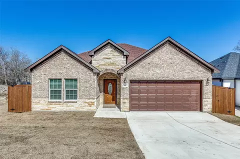 2812 17th St, Fort Worth, TX 76106