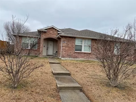 2805 Ingram Cir, Mesquite, TX 75181
