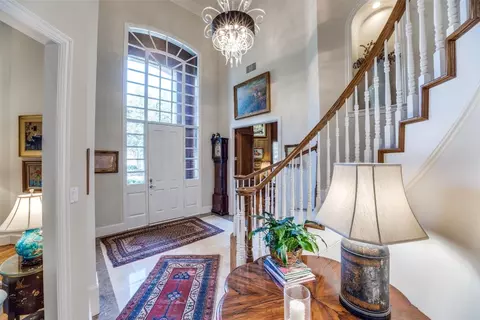 7703 Glenshannon Cir, Dallas, TX 75225