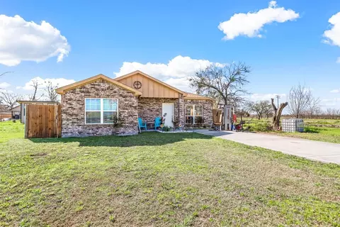 305 W Monroe St, Itasca, TX 76055