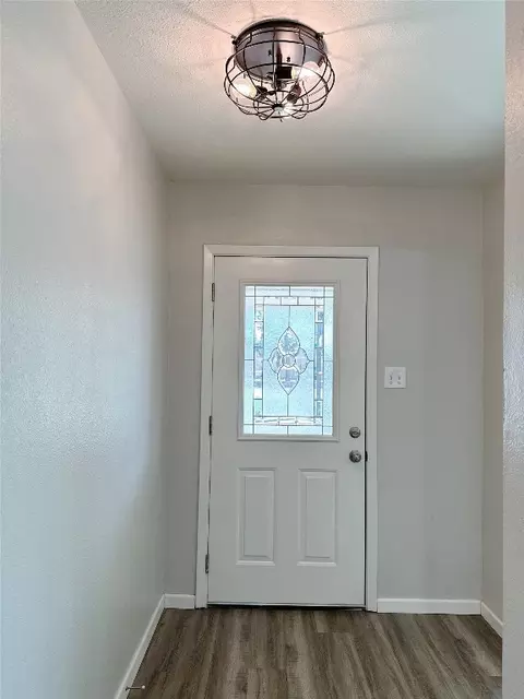 Entry Way - 1901 Castle Dr, Clyde, TX 79510 photo 1 of 3