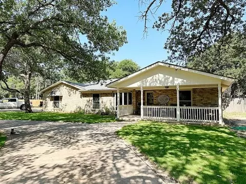 Exterior - 1901 Castle Dr, Clyde, TX 79510 photo 4 of 8