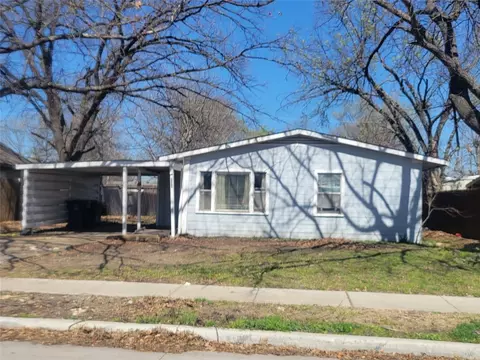 223 Glenfield Dr, Garland, TX 75040