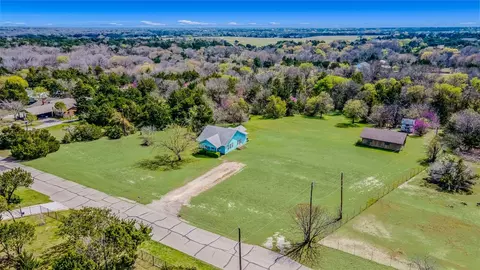 418 Windy Ln, Cedar Hill, TX 75104