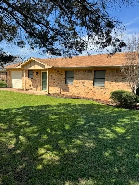 400 Timberline Dr, Granbury, TX 76048