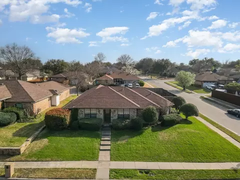 2114 Hunters Rdg, Carrollton, TX 75006