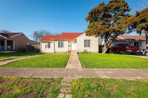 823 Maple Dr, Garland, TX 75040